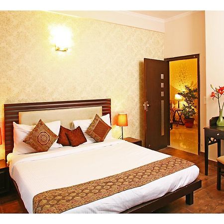 Evergreen 2Bhk Service Apartment Vasant Kunj Fortis Ilbs New Delhi Luaran gambar