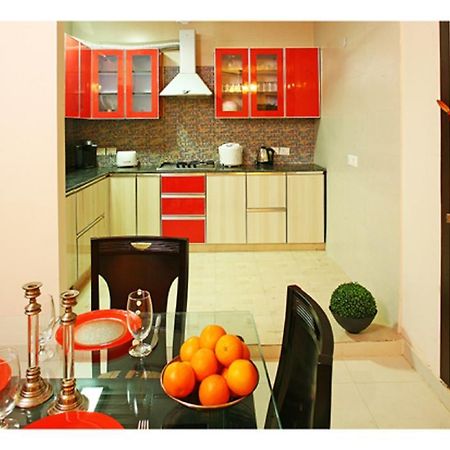 Evergreen 2Bhk Service Apartment Vasant Kunj Fortis Ilbs New Delhi Luaran gambar
