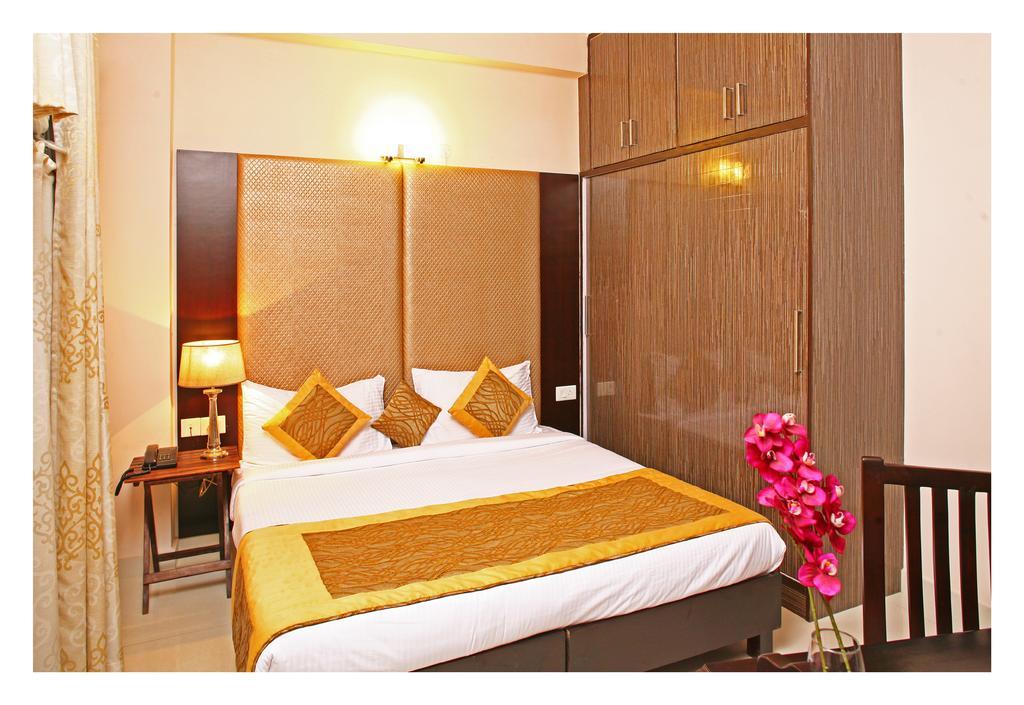 Evergreen 2Bhk Service Apartment Vasant Kunj Fortis Ilbs New Delhi Luaran gambar