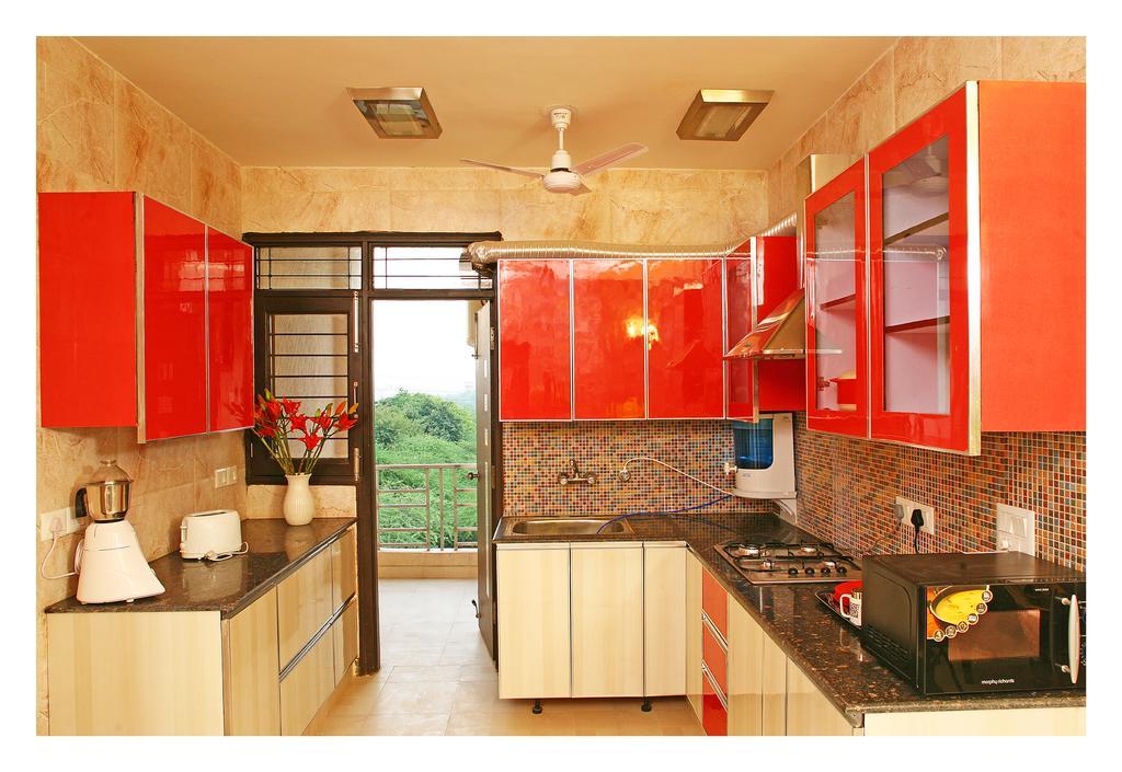 Evergreen 2Bhk Service Apartment Vasant Kunj Fortis Ilbs New Delhi Luaran gambar
