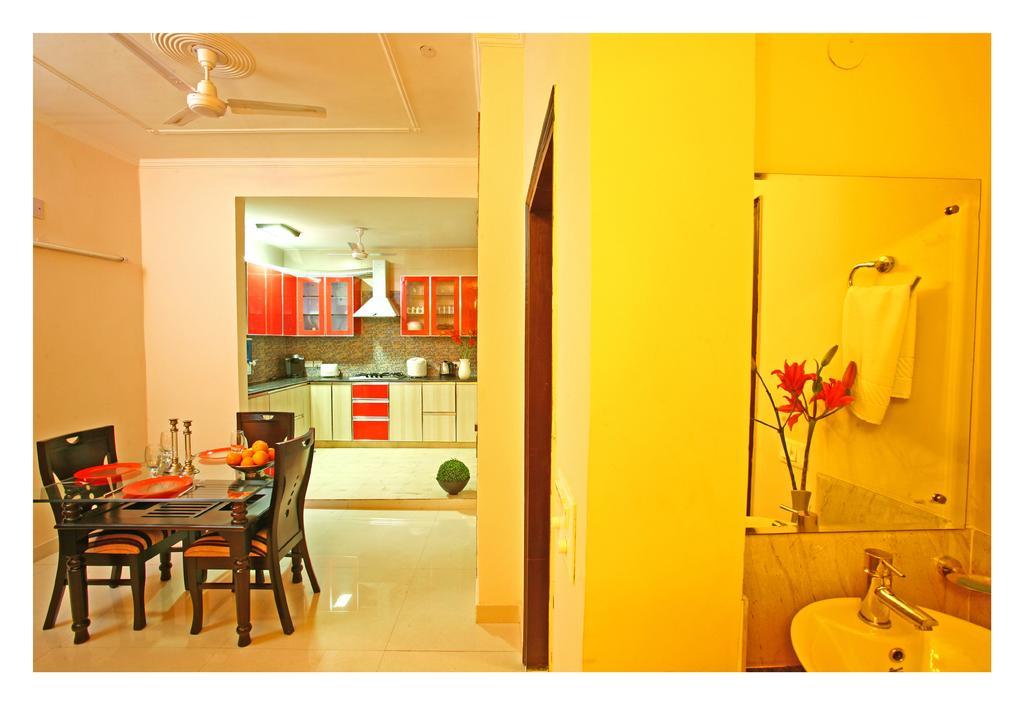 Evergreen 2Bhk Service Apartment Vasant Kunj Fortis Ilbs New Delhi Luaran gambar